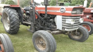 1972-76 Massey Ferguson 188 Tractor at the Courtenay A&P Show
