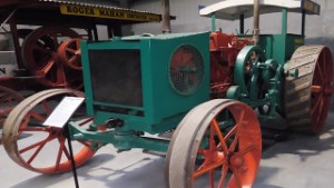Antique 1914 International Harvester Mogul 12/25 Tractor