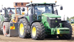 Tractor Pulling - 2014 John Deere 7290 R