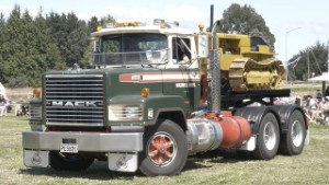 1990 Mack RB689RS Articulated Truck at Edendale 2025 Crank Up