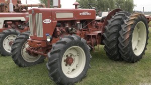 1963-68 International Harvester B-614 Tractor