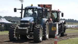 1999 New Holland 8360 Tractor Pulling
