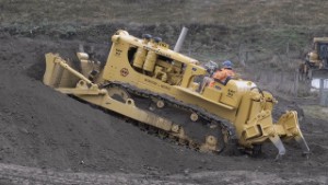 Caterpillar CAT D9E Cable Operated Bulldozer Pushing Dirt