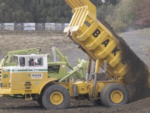International Harvester PayHauler 350B Haul Truck